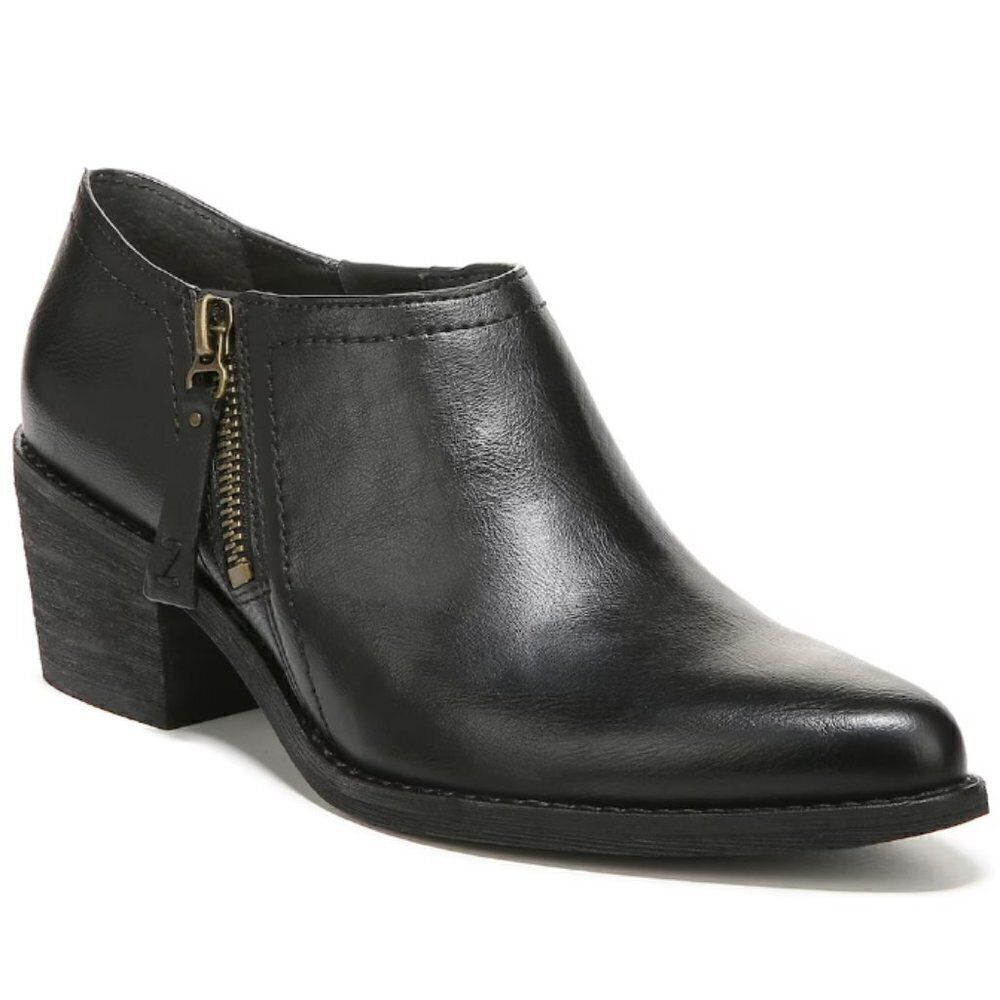 ZODIAC Women's Margot Side Zipper Shooties